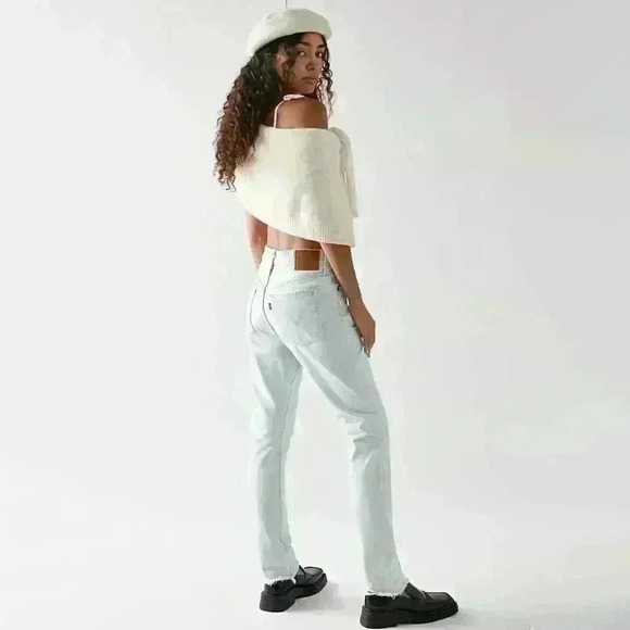 NWT Levi's 501 Light Wash High Rise Distressed Skinny Jeans - Picture 8 of 16